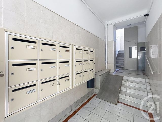 Appartement F1 bis à vendre - 2 pièces - 18.38 m2 - NICE - 06 - PROVENCE-ALPES-COTE-D-AZUR - Century 21 Cbs Immobilier