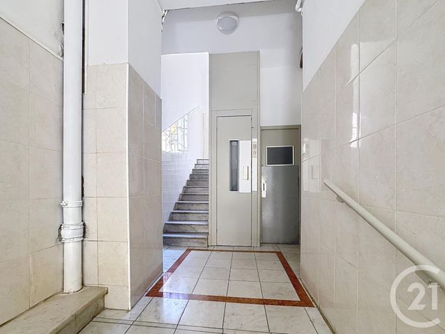 Appartement F1 bis à vendre - 2 pièces - 18.38 m2 - NICE - 06 - PROVENCE-ALPES-COTE-D-AZUR - Century 21 Cbs Immobilier