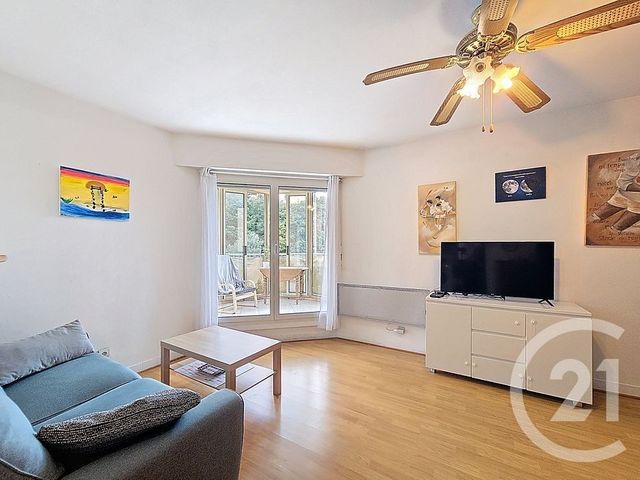 Appartement F3 à vendre - 3 pièces - 60.0 m2 - ST LAURENT DU VAR - 06 - PROVENCE-ALPES-COTE-D-AZUR - Century 21 Cbs Immobilier