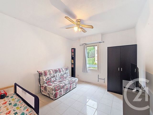 Appartement F3 à vendre - 3 pièces - 60.0 m2 - ST LAURENT DU VAR - 06 - PROVENCE-ALPES-COTE-D-AZUR - Century 21 Cbs Immobilier