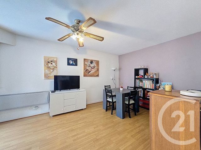 Appartement F3 à vendre - 3 pièces - 60.0 m2 - ST LAURENT DU VAR - 06 - PROVENCE-ALPES-COTE-D-AZUR - Century 21 Cbs Immobilier