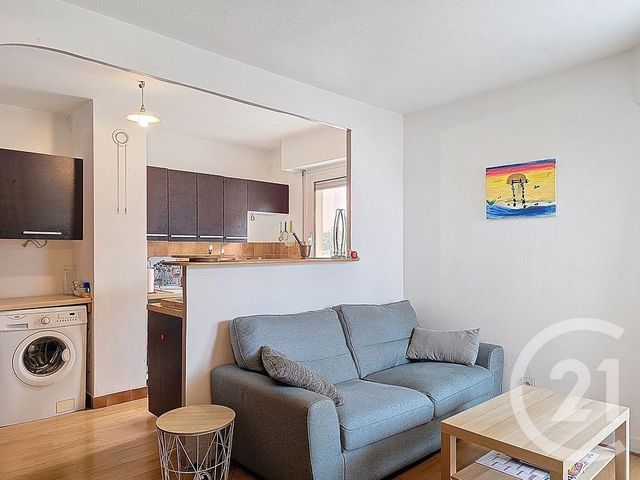 Appartement F3 à vendre - 3 pièces - 60.0 m2 - ST LAURENT DU VAR - 06 - PROVENCE-ALPES-COTE-D-AZUR - Century 21 Cbs Immobilier