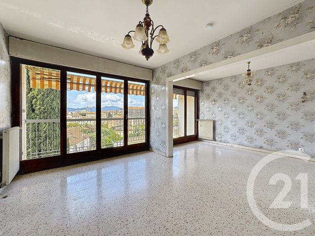 Appartement F4 à vendre - 4 pièces - 84.0 m2 - CANNES LA BOCCA - 06 - PROVENCE-ALPES-COTE-D-AZUR - Century 21 Cbs Immobilier