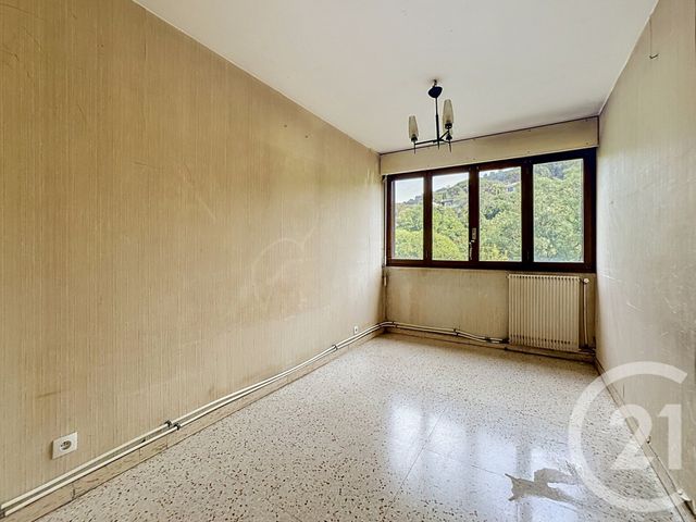 Appartement F4 à vendre - 4 pièces - 84.0 m2 - CANNES LA BOCCA - 06 - PROVENCE-ALPES-COTE-D-AZUR - Century 21 Cbs Immobilier