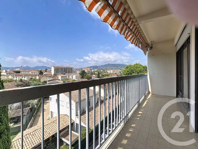 Appartement F4 à vendre - 4 pièces - 84.0 m2 - CANNES LA BOCCA - 06 - PROVENCE-ALPES-COTE-D-AZUR - Century 21 Cbs Immobilier