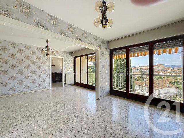 Appartement F4 à vendre - 4 pièces - 84.0 m2 - CANNES LA BOCCA - 06 - PROVENCE-ALPES-COTE-D-AZUR - Century 21 Cbs Immobilier