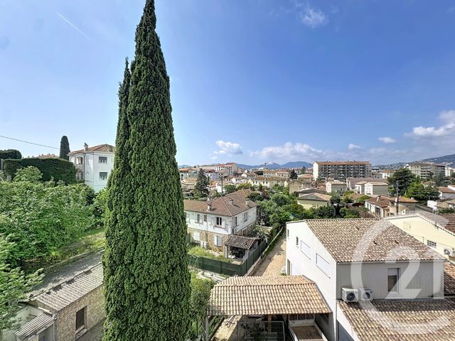Appartement F4 à vendre - 4 pièces - 84.0 m2 - CANNES LA BOCCA - 06 - PROVENCE-ALPES-COTE-D-AZUR - Century 21 Cbs Immobilier