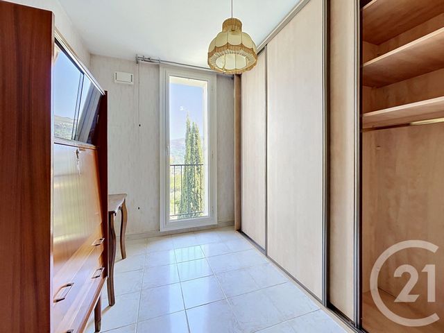 Appartement F5 à vendre - 5 pièces - 91.8 m2 - CARROS - 06 - PROVENCE-ALPES-COTE-D-AZUR - Century 21 Cbs Immobilier