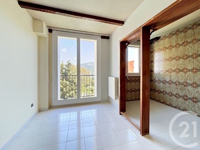 Appartement F5 à vendre - 5 pièces - 91.8 m2 - CARROS - 06 - PROVENCE-ALPES-COTE-D-AZUR - Century 21 Cbs Immobilier