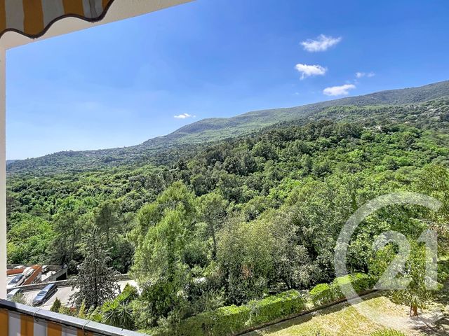 Appartement F5 à vendre - 5 pièces - 91.8 m2 - CARROS - 06 - PROVENCE-ALPES-COTE-D-AZUR - Century 21 Cbs Immobilier