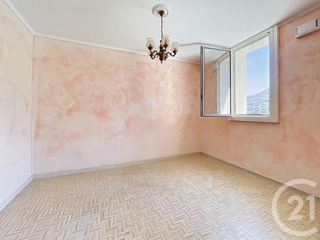 Appartement F5 à vendre - 5 pièces - 91.8 m2 - CARROS - 06 - PROVENCE-ALPES-COTE-D-AZUR - Century 21 Cbs Immobilier