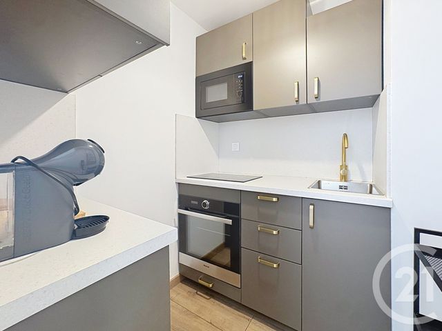 Appartement Studio Cabine à louer - 1 pièce - 29.79 m2 - NICE - 06 - PROVENCE-ALPES-COTE-D-AZUR - Century 21 Cbs Immobilier