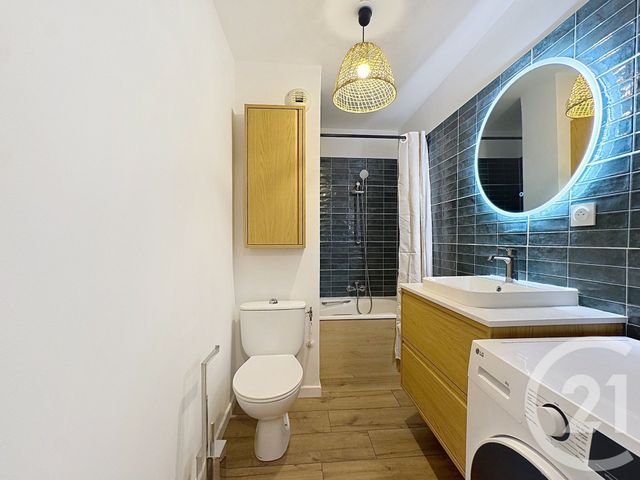 Appartement Studio Cabine à louer - 1 pièce - 29.79 m2 - NICE - 06 - PROVENCE-ALPES-COTE-D-AZUR - Century 21 Cbs Immobilier