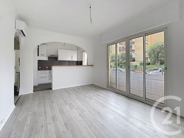 Appartement F3 à louer - 3 pièces - 62.0 m2 - NICE - 06 - PROVENCE-ALPES-COTE-D-AZUR - Century 21 Cbs Immobilier