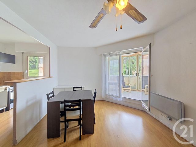 Appartement F3 à vendre - 3 pièces - 60.0 m2 - ST LAURENT DU VAR - 06 - PROVENCE-ALPES-COTE-D-AZUR - Century 21 Cbs Immobilier