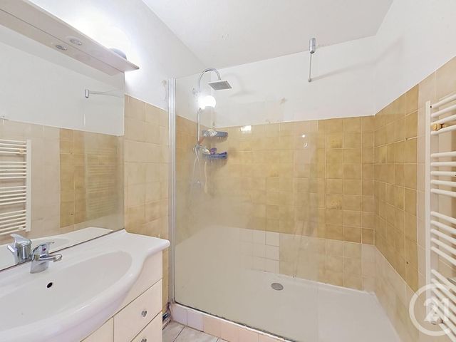 Appartement F3 à vendre - 3 pièces - 60.0 m2 - ST LAURENT DU VAR - 06 - PROVENCE-ALPES-COTE-D-AZUR - Century 21 Cbs Immobilier