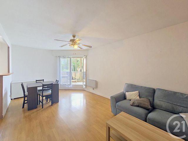 Appartement F3 à vendre - 3 pièces - 60.0 m2 - ST LAURENT DU VAR - 06 - PROVENCE-ALPES-COTE-D-AZUR - Century 21 Cbs Immobilier