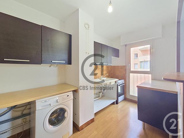 Appartement F3 à vendre - 3 pièces - 60.0 m2 - ST LAURENT DU VAR - 06 - PROVENCE-ALPES-COTE-D-AZUR - Century 21 Cbs Immobilier