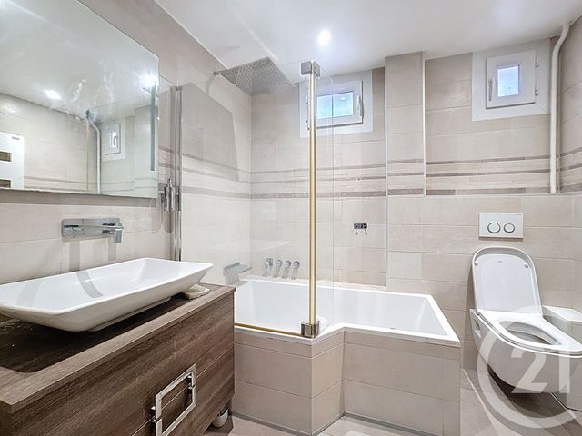 Appartement F3 à louer - 3 pièces - 54.7 m2 - CANNES - 06 - PROVENCE-ALPES-COTE-D-AZUR - Century 21 Cbs Immobilier
