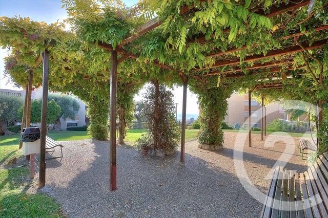 Appartement F1 à vendre - 1 pièce - 32.0 m2 - NICE - 06 - PROVENCE-ALPES-COTE-D-AZUR - Century 21 Cbs Immobilier