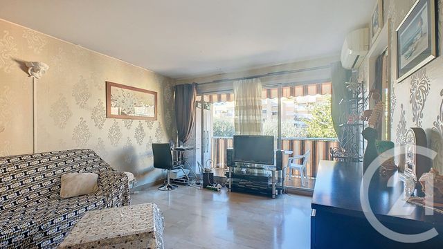 Appartement F1 à vendre - 1 pièce - 32.0 m2 - NICE - 06 - PROVENCE-ALPES-COTE-D-AZUR - Century 21 Cbs Immobilier