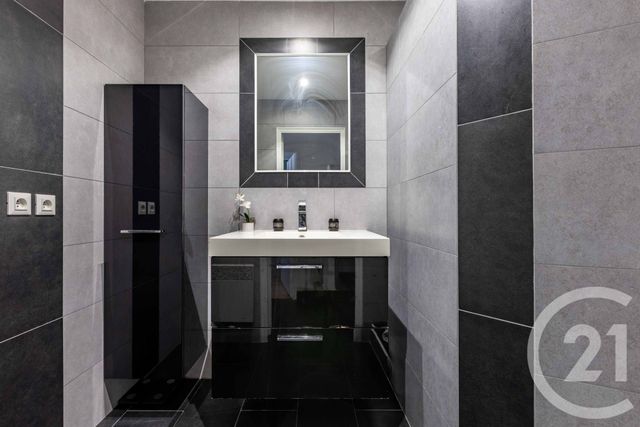 Appartement F3 à vendre - 3 pièces - 80.0 m2 - NICE - 06 - PROVENCE-ALPES-COTE-D-AZUR - Century 21 Cbs Immobilier