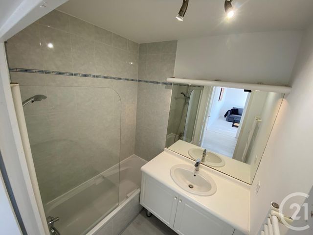 Appartement F2 à louer - 2 pièces - 39.0 m2 - NICE - 06 - PROVENCE-ALPES-COTE-D-AZUR - Century 21 Cbs Immobilier