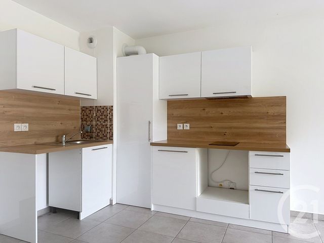 Appartement F2 à louer - 2 pièces - 37.0 m2 - NICE - 06 - PROVENCE-ALPES-COTE-D-AZUR - Century 21 Cbs Immobilier
