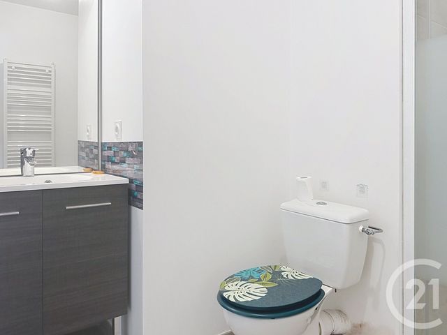 Appartement F2 à louer - 2 pièces - 37.0 m2 - NICE - 06 - PROVENCE-ALPES-COTE-D-AZUR - Century 21 Cbs Immobilier