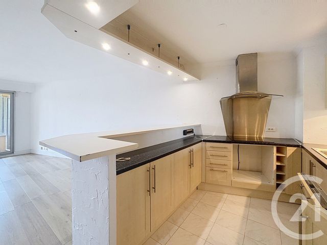 Appartement F2 à louer - 2 pièces - 56.0 m2 - NICE - 06 - PROVENCE-ALPES-COTE-D-AZUR - Century 21 Cbs Immobilier