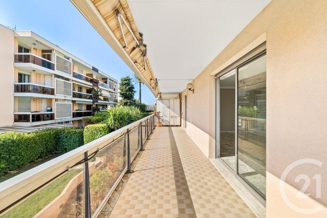 Appartement F3 à vendre - 3 pièces - 83.78 m2 - NICE - 06 - PROVENCE-ALPES-COTE-D-AZUR - Century 21 Cbs Immobilier