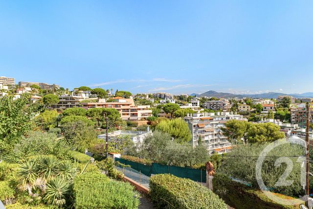 Appartement F3 à vendre - 3 pièces - 83.78 m2 - NICE - 06 - PROVENCE-ALPES-COTE-D-AZUR - Century 21 Cbs Immobilier