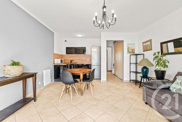 Appartement F2 à vendre - 2 pièces - 43.89 m2 - NICE - 06 - PROVENCE-ALPES-COTE-D-AZUR - Century 21 Cbs Immobilier