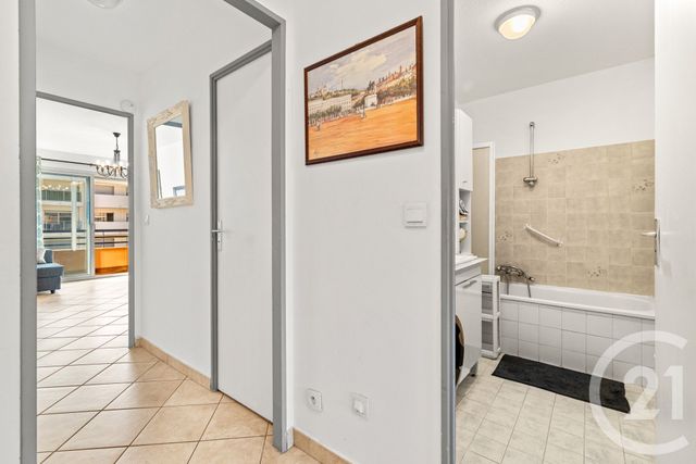 Appartement F2 à vendre - 2 pièces - 43.89 m2 - NICE - 06 - PROVENCE-ALPES-COTE-D-AZUR - Century 21 Cbs Immobilier