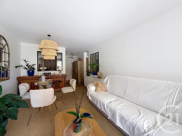Appartement F2 à vendre - 2 pièces - 52.9 m2 - NICE - 06 - PROVENCE-ALPES-COTE-D-AZUR - Century 21 Cbs Immobilier