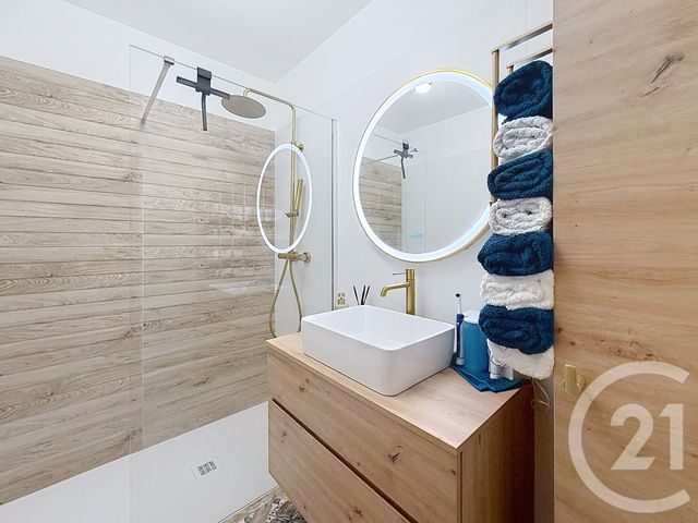 Appartement F2 à vendre - 2 pièces - 52.9 m2 - NICE - 06 - PROVENCE-ALPES-COTE-D-AZUR - Century 21 Cbs Immobilier