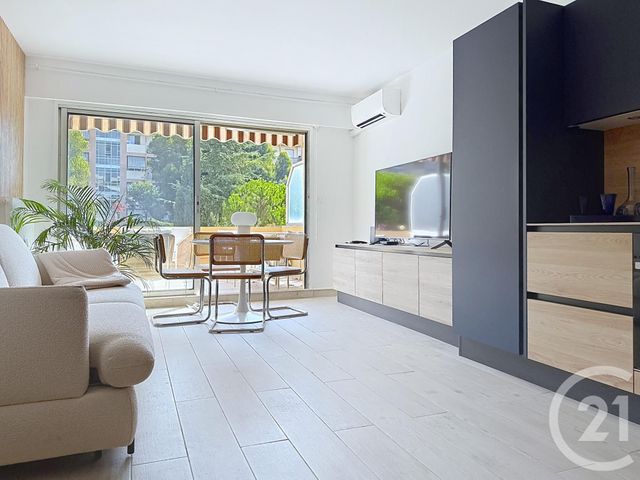 Appartement F1 à vendre - 1 pièce - 31.4 m2 - NICE - 06 - PROVENCE-ALPES-COTE-D-AZUR - Century 21 Cbs Immobilier