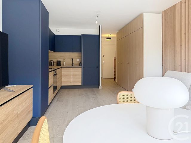 Appartement F1 à vendre - 1 pièce - 31.4 m2 - NICE - 06 - PROVENCE-ALPES-COTE-D-AZUR - Century 21 Cbs Immobilier