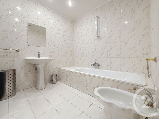 Appartement F2 à vendre - 2 pièces - 67.0 m2 - NICE - 06 - PROVENCE-ALPES-COTE-D-AZUR - Century 21 Cbs Immobilier