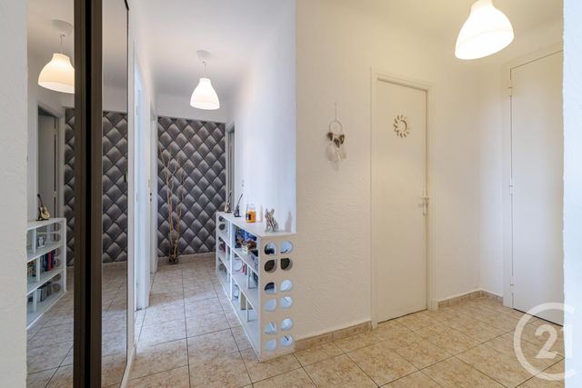 Appartement F3 à vendre - 3 pièces - 56.86 m2 - NICE - 06 - PROVENCE-ALPES-COTE-D-AZUR - Century 21 Cbs Immobilier