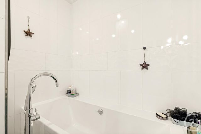 Appartement F2 à vendre - 2 pièces - 53.0 m2 - NICE - 06 - PROVENCE-ALPES-COTE-D-AZUR - Century 21 Cbs Immobilier