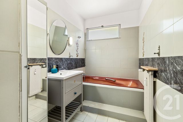 Appartement F4 à vendre - 4 pièces - 83.39 m2 - NICE - 06 - PROVENCE-ALPES-COTE-D-AZUR - Century 21 Cbs Immobilier