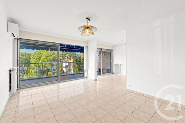 Appartement F4 à vendre - 4 pièces - 83.39 m2 - NICE - 06 - PROVENCE-ALPES-COTE-D-AZUR - Century 21 Cbs Immobilier
