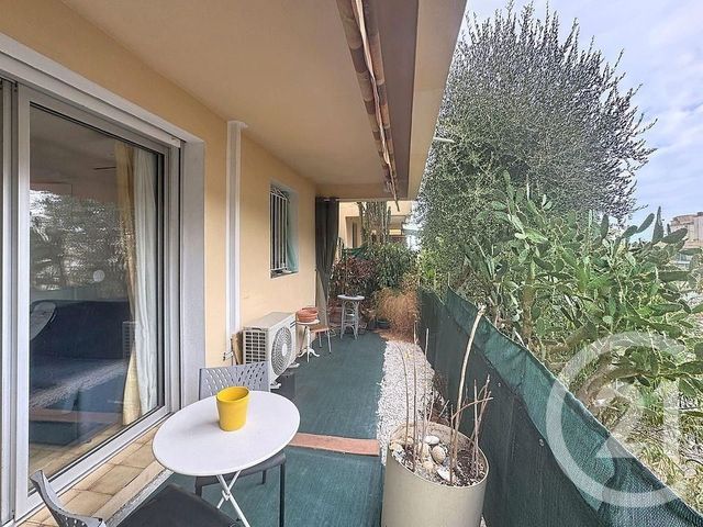 Appartement F1 à vendre - 1 pièce - 28.5 m2 - NICE - 06 - PROVENCE-ALPES-COTE-D-AZUR - Century 21 Cbs Immobilier