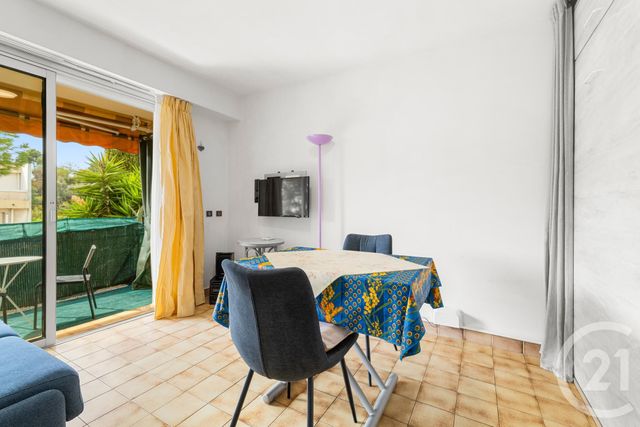 Appartement F1 à vendre - 1 pièce - 28.5 m2 - NICE - 06 - PROVENCE-ALPES-COTE-D-AZUR - Century 21 Cbs Immobilier
