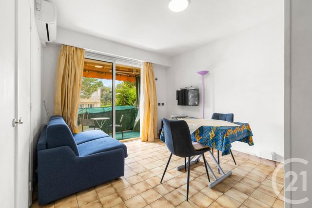 Appartement F1 à vendre - 1 pièce - 28.5 m2 - NICE - 06 - PROVENCE-ALPES-COTE-D-AZUR - Century 21 Cbs Immobilier