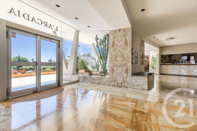 Appartement F3 à vendre - 3 pièces - 77.15 m2 - NICE - 06 - PROVENCE-ALPES-COTE-D-AZUR - Century 21 Cbs Immobilier