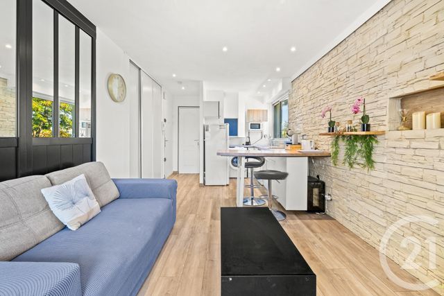 Appartement F1 à vendre ST LAURENT DU VAR