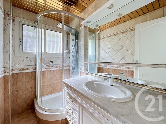 Appartement F3 à louer - 3 pièces - 58.75 m2 - NICE - 06 - PROVENCE-ALPES-COTE-D-AZUR - Century 21 Cbs Immobilier