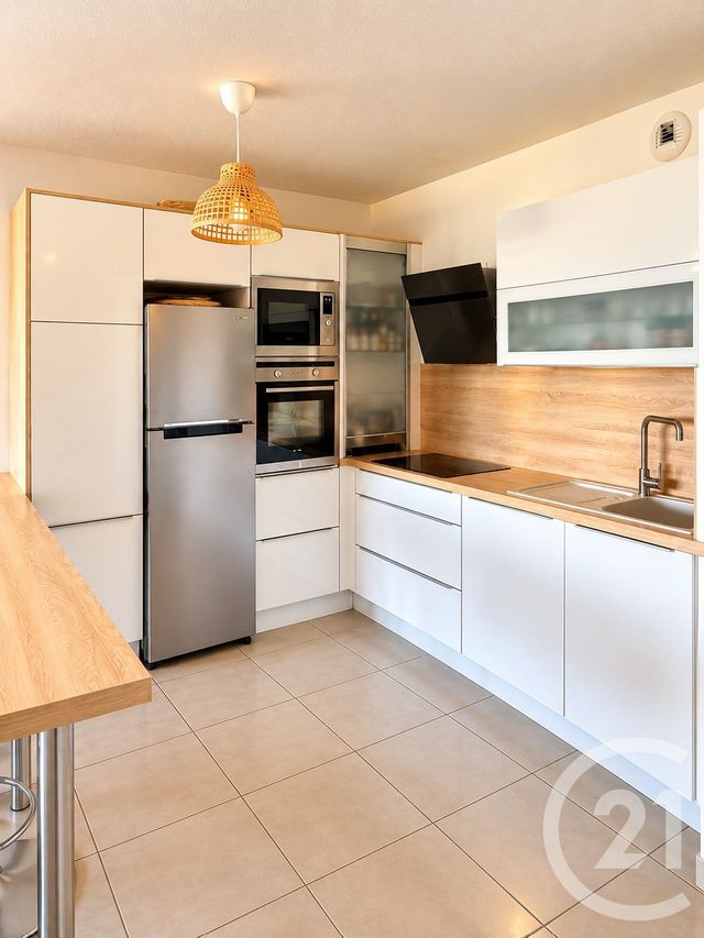 Appartement F2 à louer - 2 pièces - 50.0 m2 - NICE - 06 - PROVENCE-ALPES-COTE-D-AZUR - Century 21 Cbs Immobilier